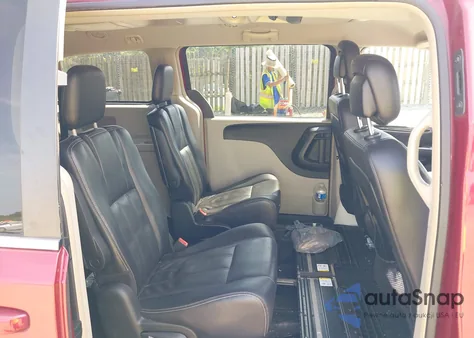 2013 Chrysler Town & Country Touring from USA, damaged, VIN 2C4RC1BG8DR744360